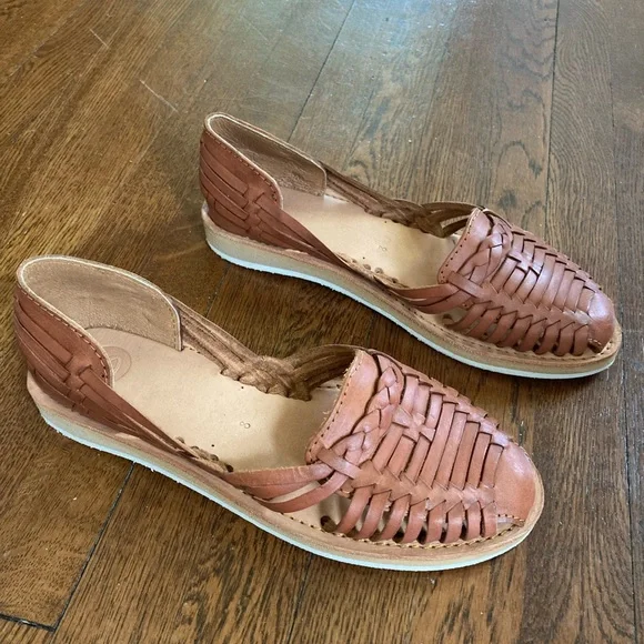 Bottomless Tan Leather Huarache Sandals - Picture 2 of 7